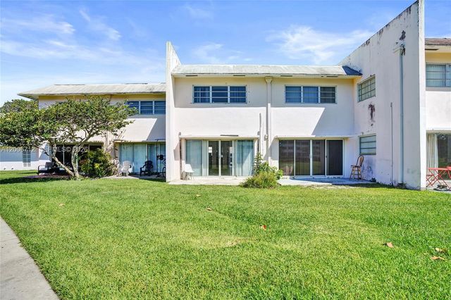 7344 SW 82nd Street C114, Miami, FL 33143