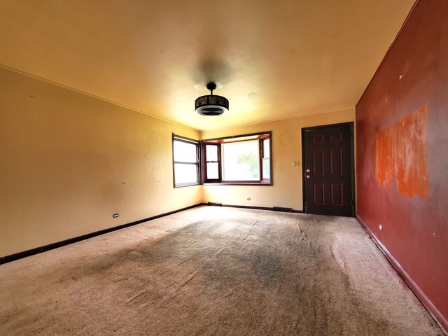 3025 Sherwood Avenue, Markham, IL 60428