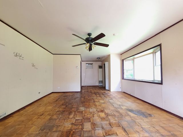 3025 Sherwood Avenue, Markham, IL 60428
