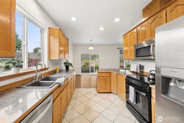 17103 112th Street Ct E, Bonney Lake, WA 98391