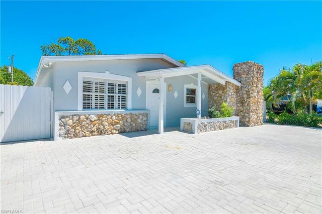 5350 Catts ST, Naples, FL 34113