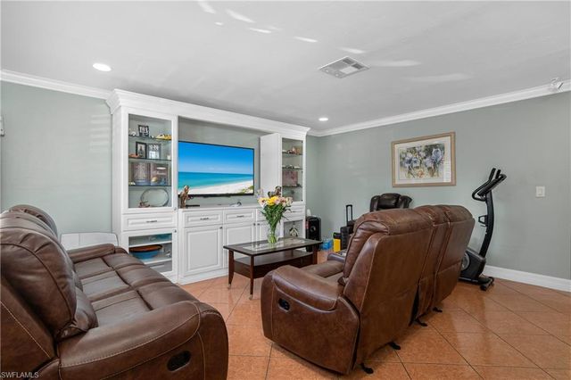 5350 Catts ST, Naples, FL 34113