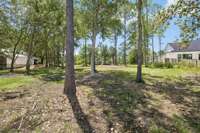 92 Waterside Lane, Freeport, FL 32439