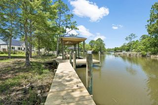 92 Waterside Lane, Freeport, FL 32439