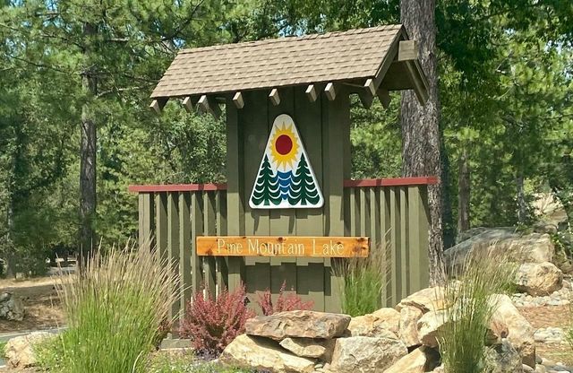 20872 McKinley Way, Groveland, CA 95321