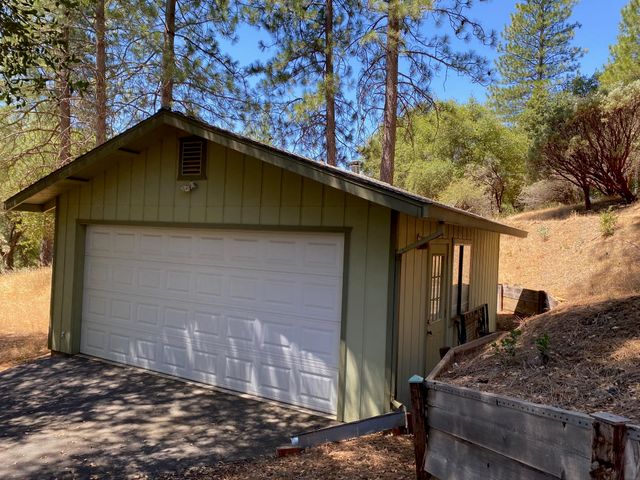 20872 McKinley Way, Groveland, CA 95321