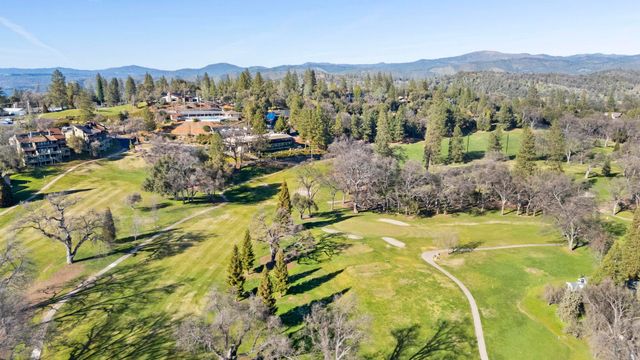 20872 McKinley Way, Groveland, CA 95321