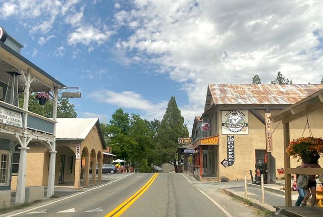 20872 McKinley Way, Groveland, CA 95321