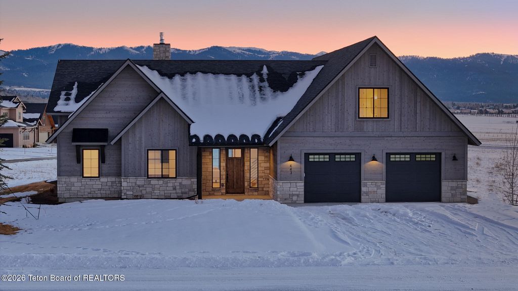 443 ROYAL ELK Circle, Victor, ID 83455