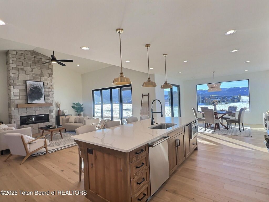 443 ROYAL ELK Circle, Victor, ID 83455 photo 12