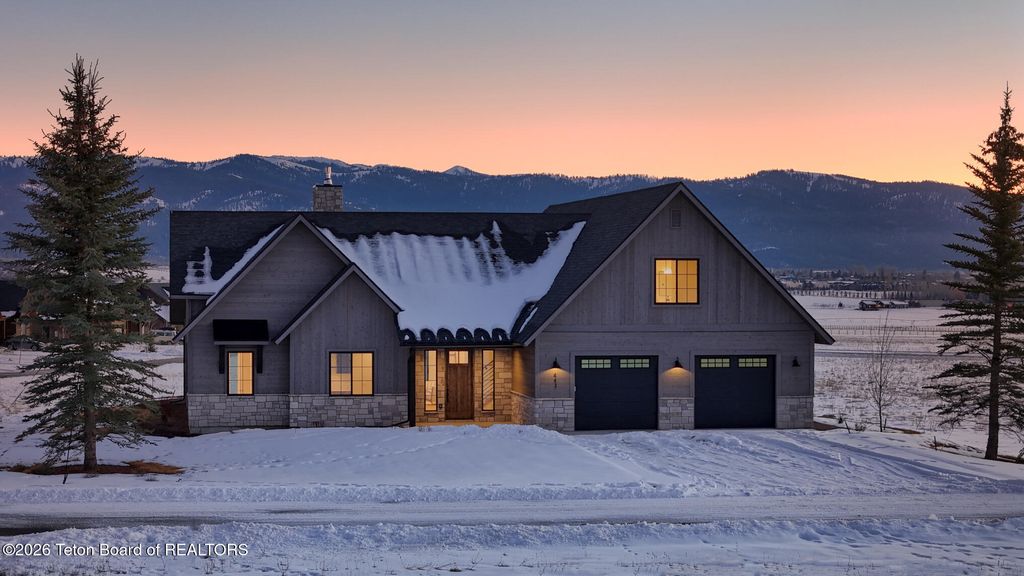 443 ROYAL ELK Circle, Victor, ID 83455 photo 2