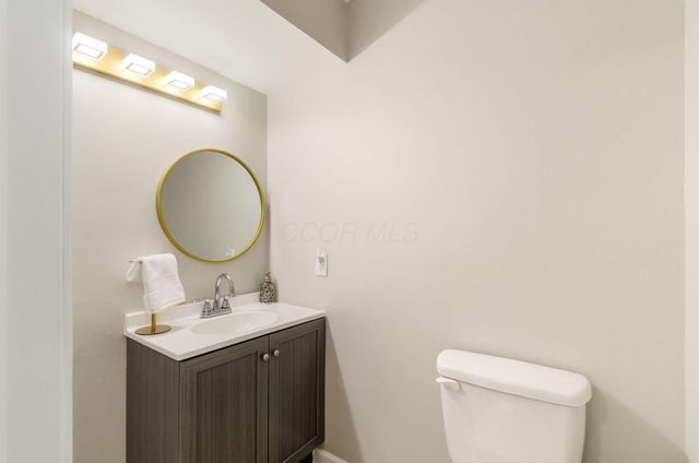 2858 Fairwood Avenue, Columbus, OH 43207