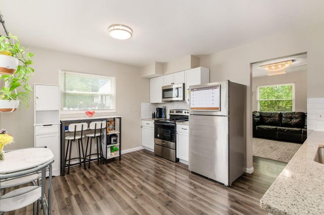 2858 Fairwood Avenue, Columbus, OH 43207