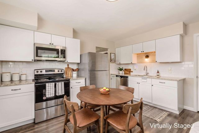2858 Fairwood Avenue, Columbus, OH 43207