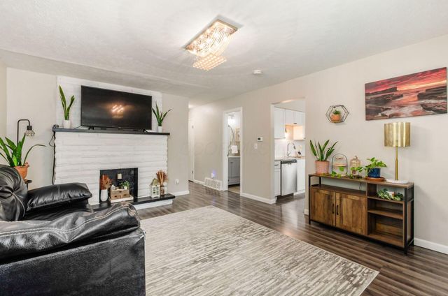 2858 Fairwood Avenue, Columbus, OH 43207