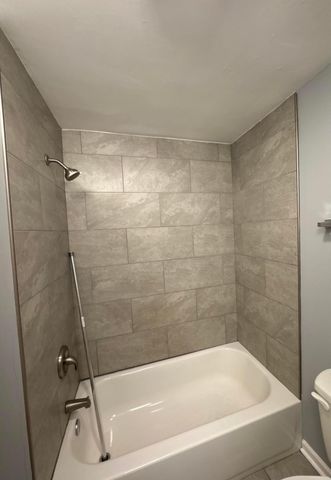 2498 Renwood Place, Columbus, OH 43211