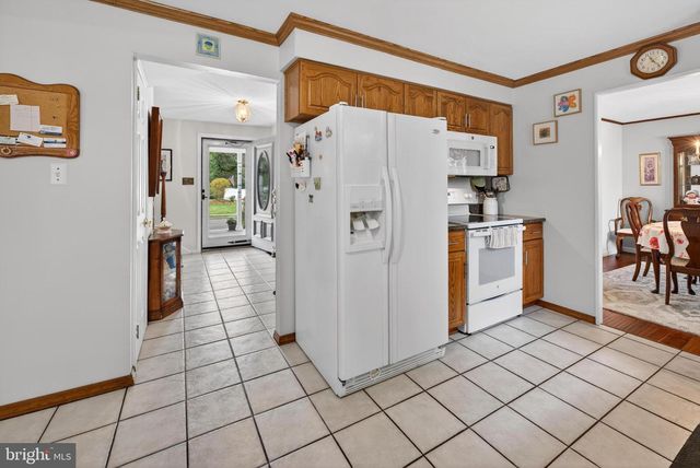 114 WINDMOOR RD, Delran, NJ 08075