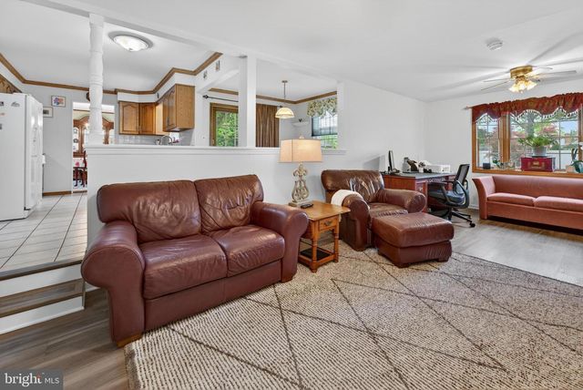 114 WINDMOOR RD, Delran, NJ 08075