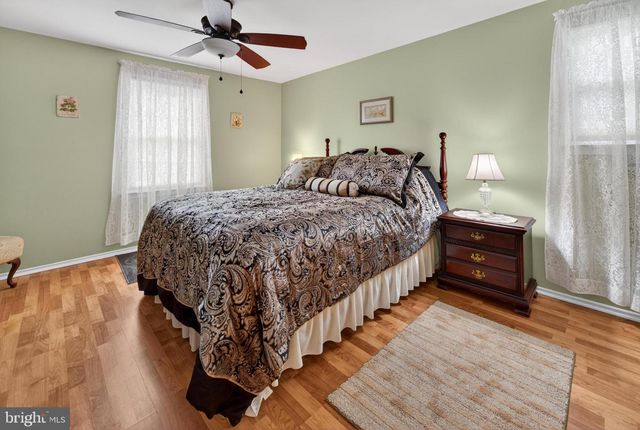 114 WINDMOOR RD, Delran, NJ 08075