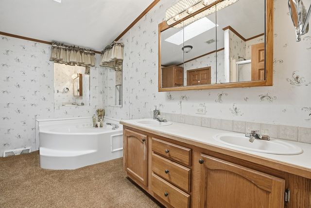 33 Drake Lane, Beecher, IL 60401