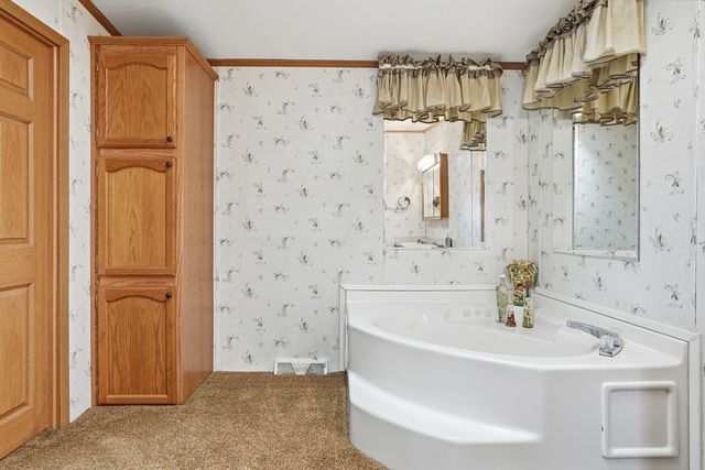 33 Drake Lane, Beecher, IL 60401