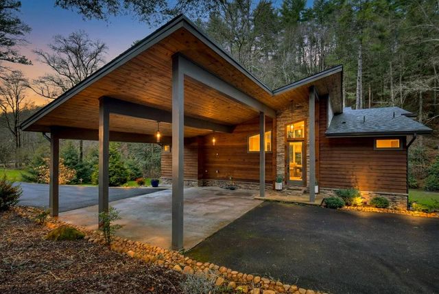 77 Watersong Trail, Ellijay, GA 30540