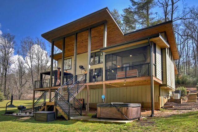 77 Watersong Trail, Ellijay, GA 30540