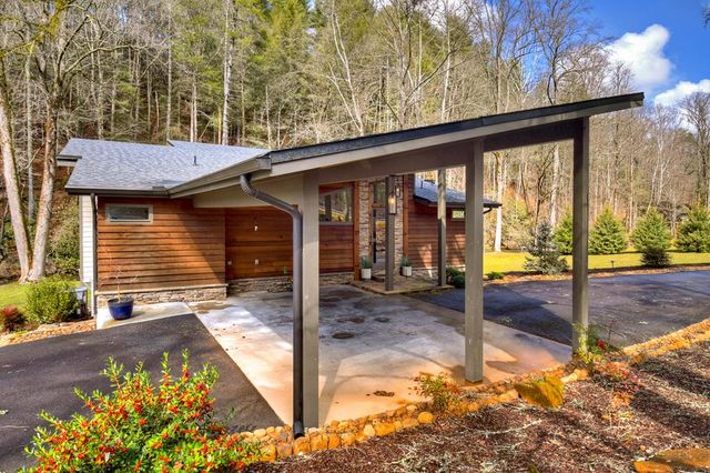 77 Watersong Trail, Ellijay, GA 30540