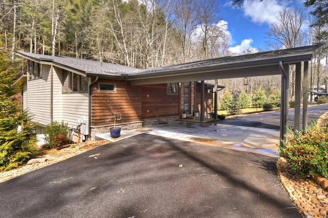 77 Watersong Trail, Ellijay, GA 30540