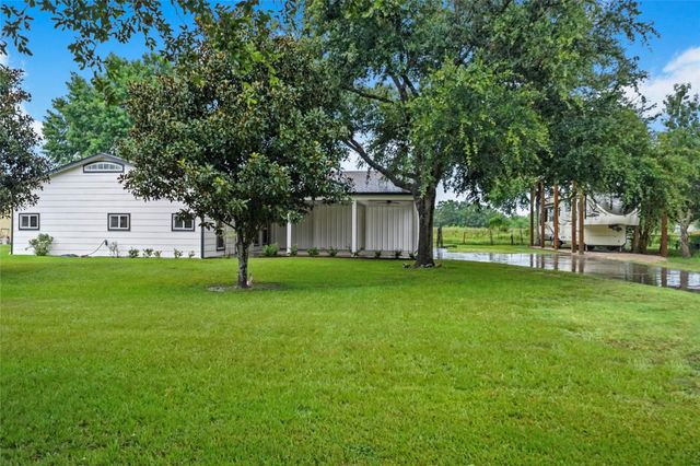 30720 Waller Spring Creek Road, Waller, TX 77484