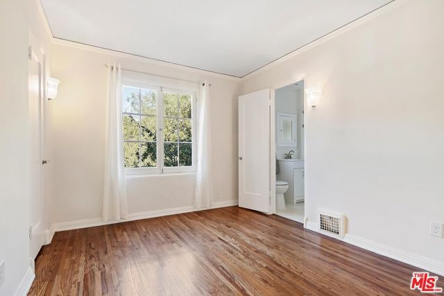 3486 Oak Glen Drive, Los Angeles, CA 90068