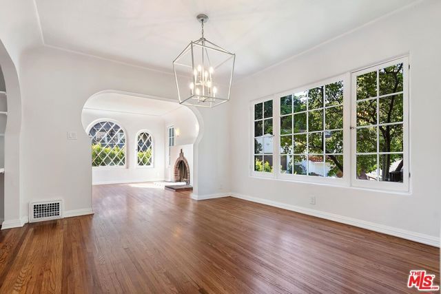 3486 Oak Glen Drive, Los Angeles, CA 90068