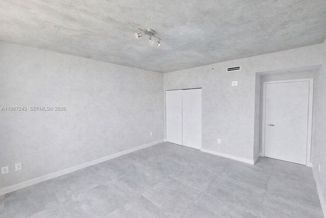 3250 NE 1st Ave 1115, Miami, FL 33137