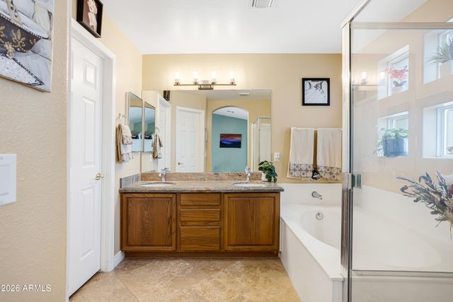 83 S GERONIMO Road, Apache Junction, AZ 85119