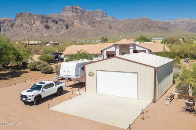 83 S GERONIMO Road, Apache Junction, AZ 85119