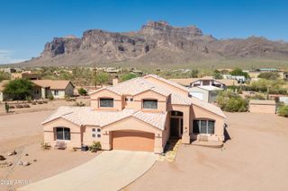 83 S GERONIMO Road, Apache Junction, AZ 85119