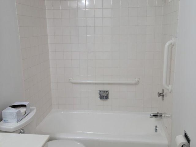 8035 Oconnor Drive 2E, River Grove, IL 60171