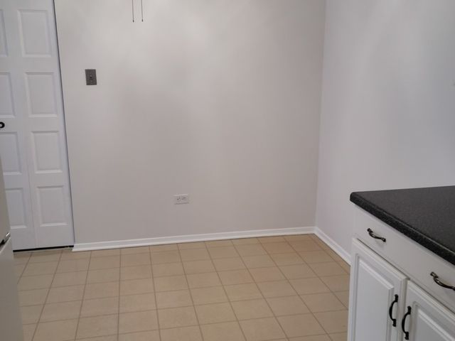 8035 Oconnor Drive 2E, River Grove, IL 60171