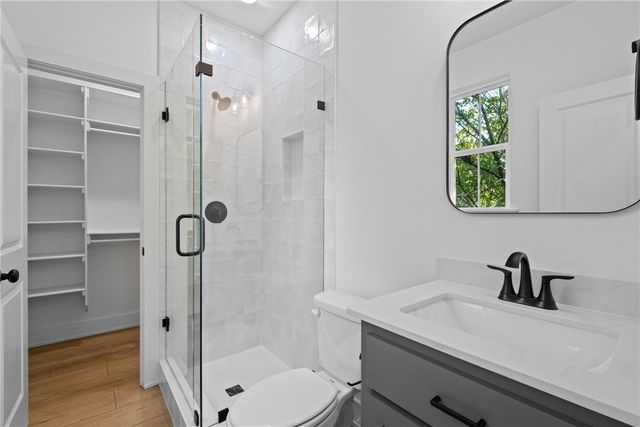 588 S Willow Avenue 2, Fayetteville, AR 72701