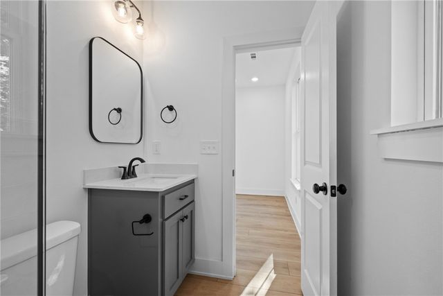 588 S Willow Avenue 2, Fayetteville, AR 72701