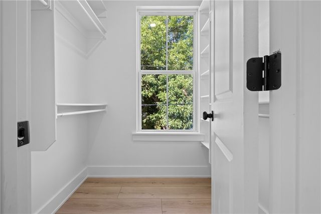 588 S Willow Avenue 2, Fayetteville, AR 72701