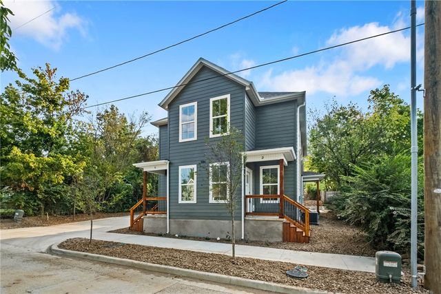 588 S Willow Avenue 2, Fayetteville, AR 72701