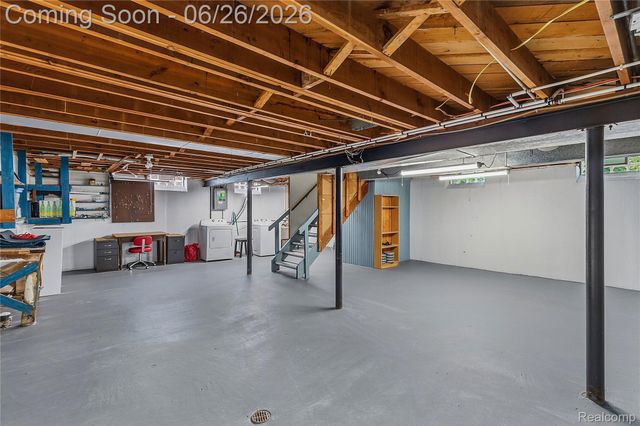 24671 Kenosha Street, Oak Park, MI 48237