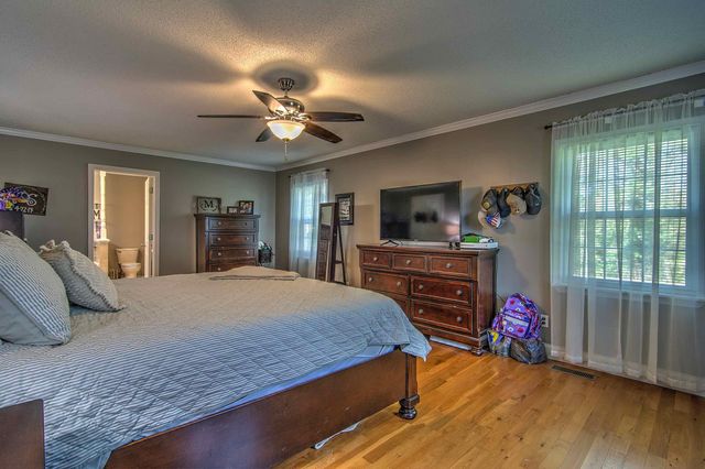 131 Prater Road, Trenton, GA 30752