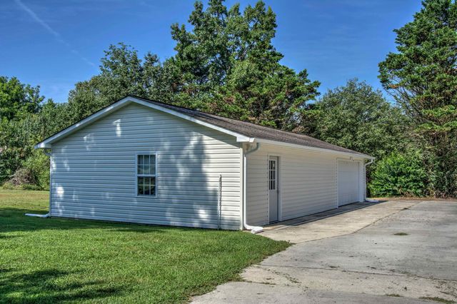 131 Prater Road, Trenton, GA 30752