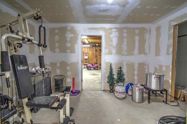131 Prater Road, Trenton, GA 30752