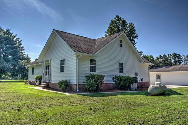 131 Prater Road, Trenton, GA 30752