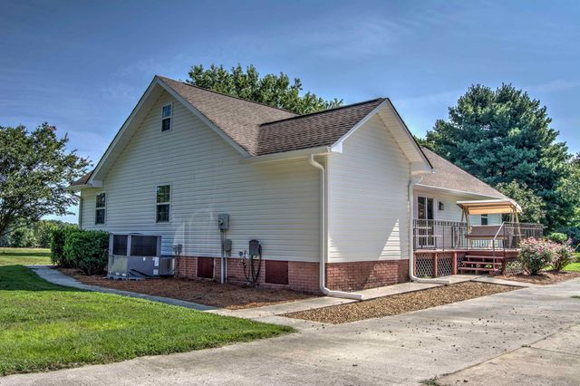 131 Prater Road, Trenton, GA 30752
