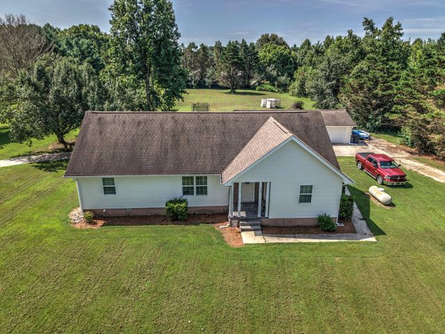 131 Prater Road, Trenton, GA 30752