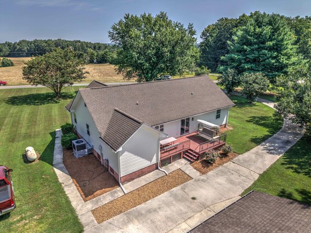 131 Prater Road, Trenton, GA 30752